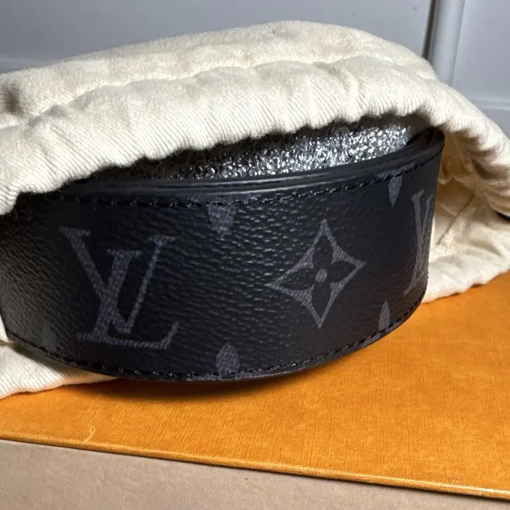 Louis Vuitton Monogram Logo Belt Black/Gray LV Buckle 95/38 Length & 40mm Wide